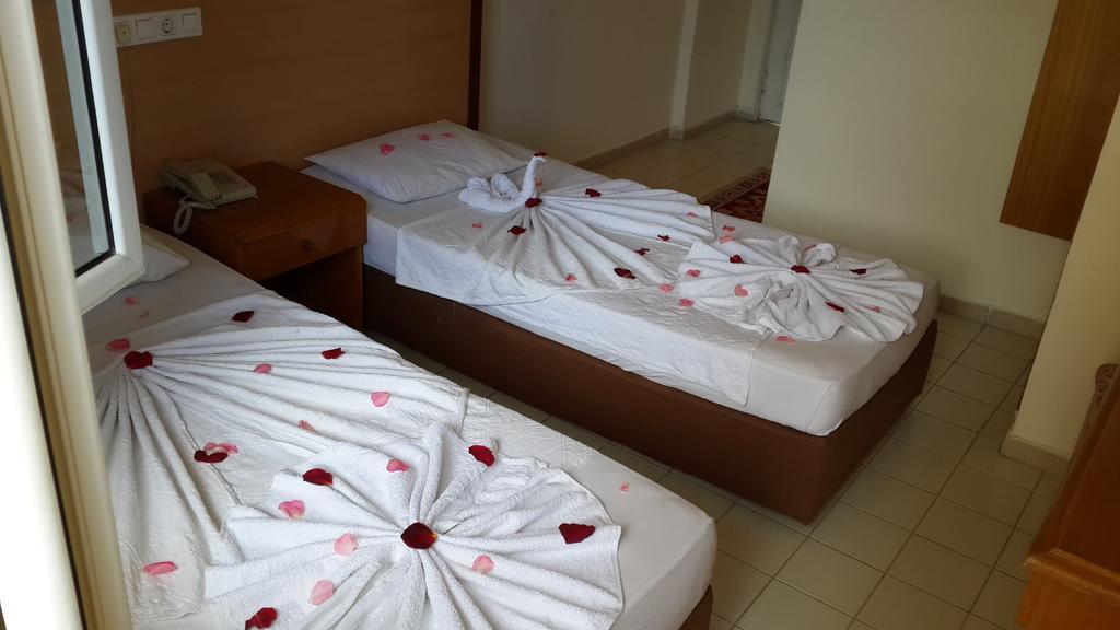 Caner Hotel Kemer Zimmer foto